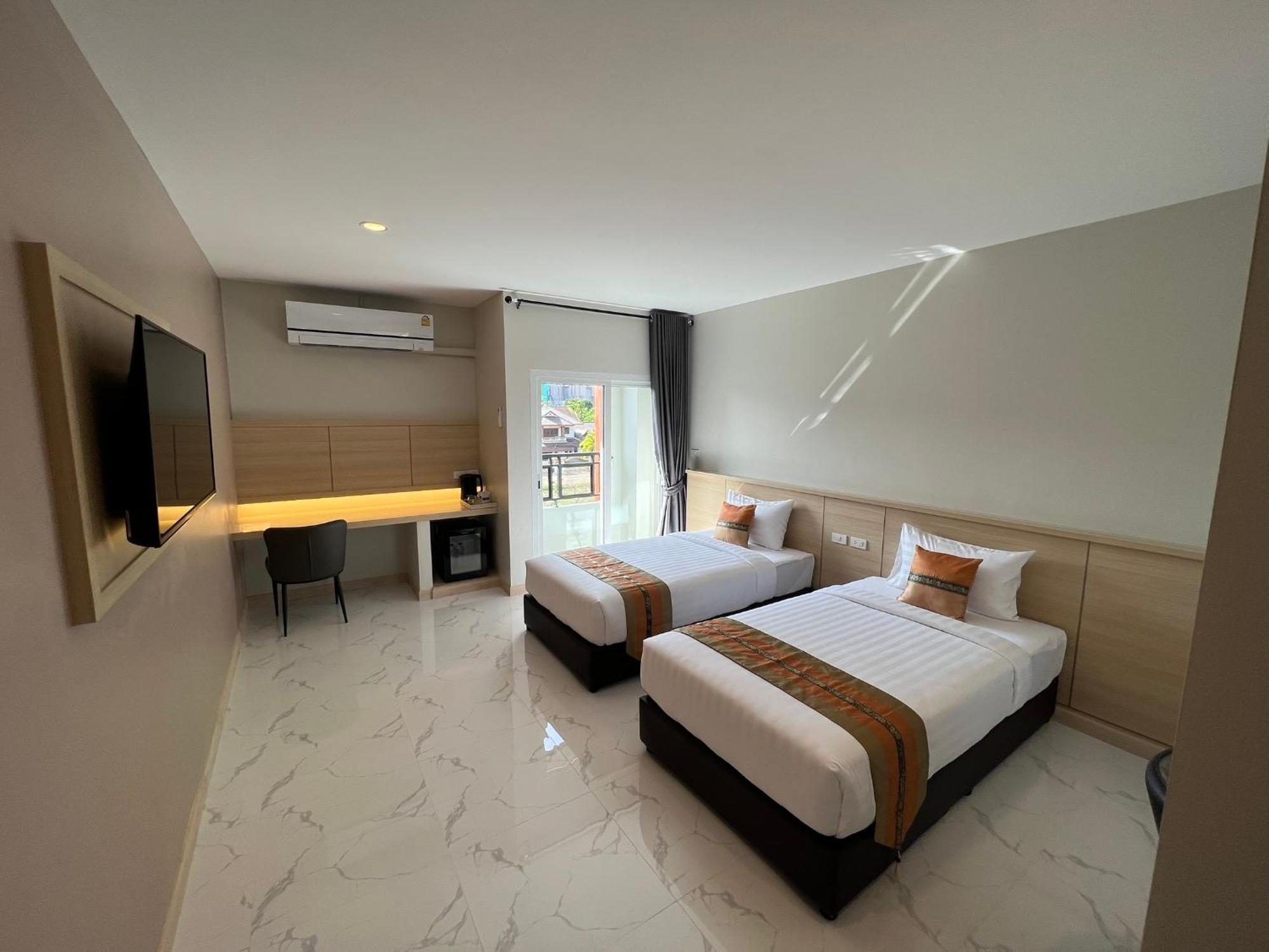 The Hub Suratthanl Surat Thani Exterior foto
