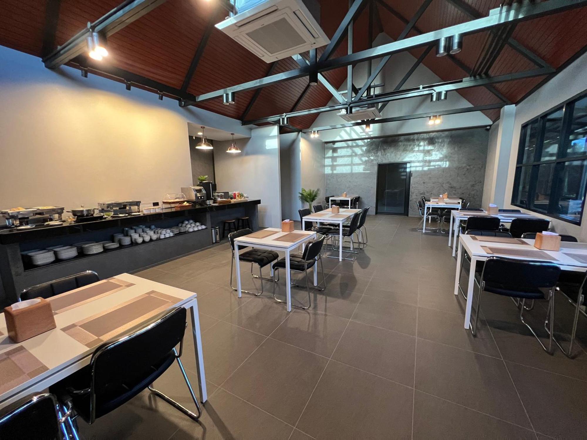 The Hub Suratthanl Surat Thani Exterior foto